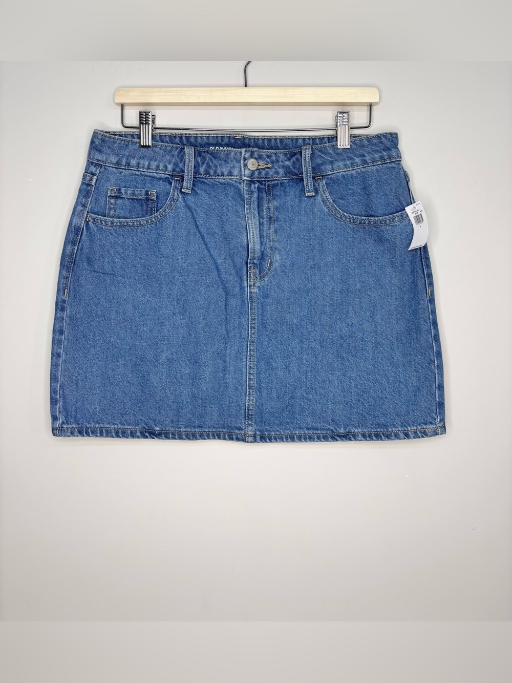 NWT Old Navy WOW Mid Rise Denim Mini Skirt Size 8 Medium Wash 100% Cotton